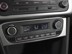 Седан Volkswagen Polo 2017 года, 963100 рублей, Казань