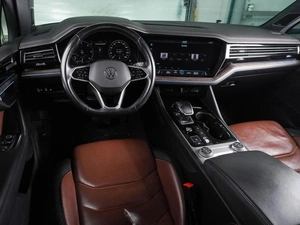 Внедорожник Volkswagen Touareg 2021 года, 6599000 рублей, Воронеж