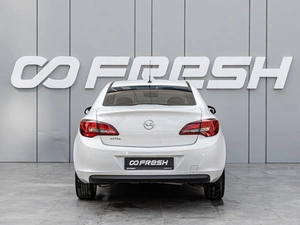 Седан Opel Astra 2014 года, 1120000 рублей, Краснодар