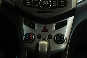 Седан Chevrolet Aveo 2012 года, 789000 рублей, Омск