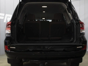 Внедорожник Toyota Land Cruiser 2019 года, 7420000 рублей, Омск