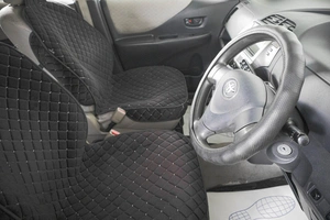Хетчбэк Toyota Ractis 2005 года, 659000 рублей, Кемерово