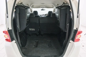 Минивэн Honda Freed 2009 года, 929000 рублей, Красноярск