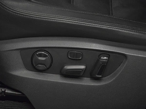 Внедорожник Volkswagen Touareg 2012 года, 1990000 рублей, Красноярск