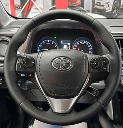 Внедорожник Toyota RAV4 2017 года, 2480000 рублей, Красноярск
