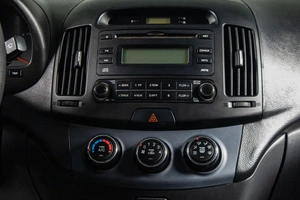 Седан Hyundai Elantra 2009 года, 549000 рублей, Сургут