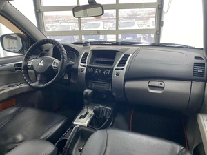 Внедорожник Mitsubishi Pajero Sport 2011 года, 2678000 рублей, Красноярск