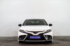 Седан Toyota Camry 2018 года, 2739000 рублей, Сургут