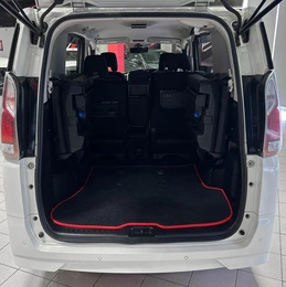 Минивэн Nissan Serena 2016 года, 1640000 рублей, Красноярск