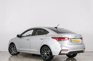 Седан Hyundai Solaris 2018 года, 1259000 рублей, Красноярск