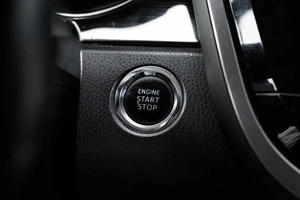 Седан Toyota Camry 2018 года, 2730000 рублей, Ульяновск