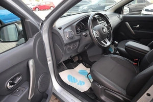 Седан Renault Logan 2022 года, 1320000 рублей, Мирное