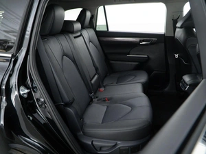 Внедорожник Toyota Highlander 2026 года, 5498888 рублей, Москва
