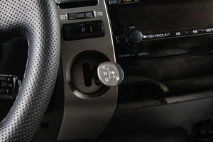 Лифтбек Toyota Prius 2009 года, 859000 рублей, Сургут