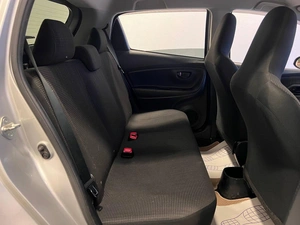 Хетчбэк Toyota Vitz 2018 года, 949000 рублей, Красноярск