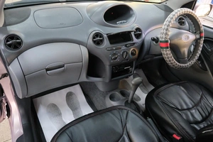 Хетчбэк Toyota Vitz 2001 года, 339000 рублей, Омск