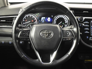 Седан Toyota Camry 2019 года, 2763100 рублей, Казань