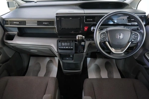 Минивэн Honda Stepwgn 2019 года, 2299000 рублей, Омск