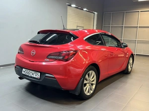 Хетчбэк Opel Astra GTC 2012 года, 857000 рублей, Красноярск