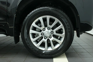 Внедорожник Toyota Land Cruiser Prado 2020 года, 6489000 рублей, Красноярск