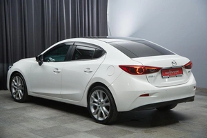 Седан Mazda Axela 2018 года, 1197000 рублей, Красноярск