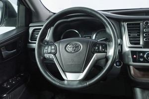 Внедорожник Toyota Highlander 2014 года, 2699000 рублей, Новосибирск