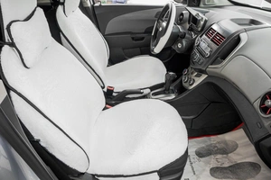 Седан Chevrolet Aveo 2013 года, 539000 рублей, Барнаул