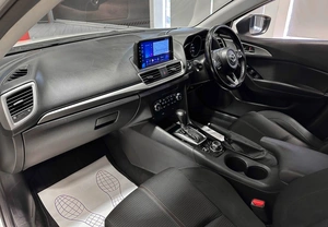 Хетчбэк Mazda Axela 2016 года, 1347000 рублей, Красноярск