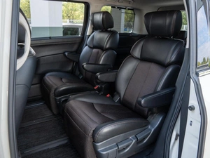 Минивэн Nissan Elgrand 2018 года, 2900000 рублей, Волгоград