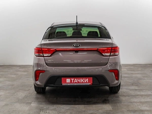 Седан Kia Rio 2018 года, 1470000 рублей, Красноярск