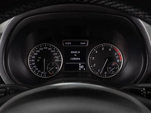 Хетчбэк Mercedes-benz B-класс 2013 года, 1074070 рублей, Тюмень