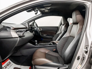 Внедорожник Toyota C-HR 2017 года, 1899000 рублей, Красноярск