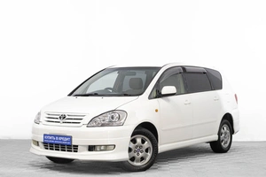Минивэн Toyota Ipsum 2003 года, 799000 рублей, Барнаул