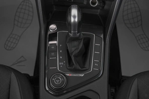 Внедорожник Volkswagen Tiguan 2018 года, 2459000 рублей, Кемерово