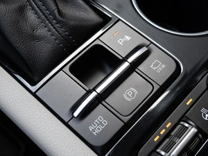 Седан Kia K5 2021 года, 3170000 рублей, Краснодар