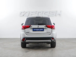 Внедорожник Mitsubishi Outlander 2017 года, 2299050 рублей, Москва