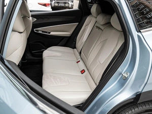 Внедорожник Geely Atlas 2023 года, 2340000 рублей, Краснодар