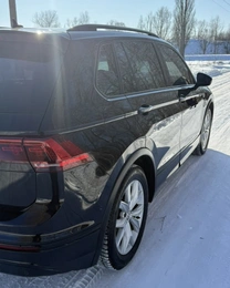Внедорожник Volkswagen Tiguan 2017 года, 1650000 рублей, Москва