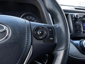 Внедорожник Toyota RAV4 2017 года, 2019000 рублей, Волгоград