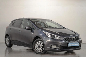 Хетчбэк Kia Ceed 2013 года, 799000 рублей, Челябинск