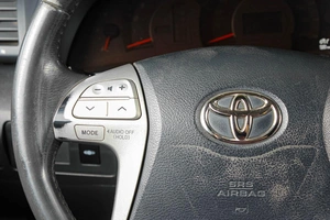 Седан Toyota Camry 2006 года, 999000 рублей, Тюмень