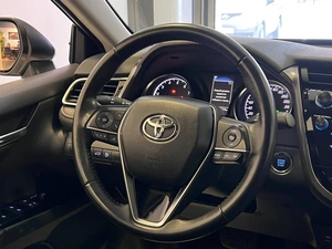 Седан Toyota Camry 2018 года, 2369000 рублей, Красноярск