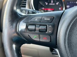 Минивэн Kia Carnival 2017 года, 2290000 рублей, Ижевск