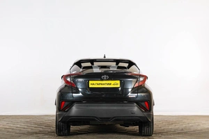 Внедорожник Toyota C-HR 2018 года, 2029000 рублей, Тюмень