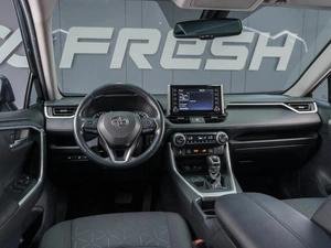 Внедорожник Toyota RAV4 2021 года, 3199000 рублей, Сургут