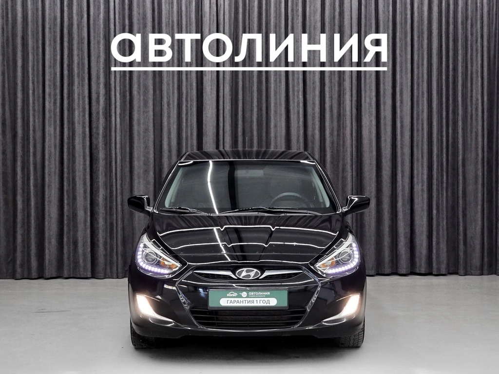 Хетчбэк Hyundai Solaris 2013 года, 899000 рублей, Красноярск