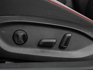 Лифтбек Volkswagen Lamando L 2022 года, 2430000 рублей, Тюмень