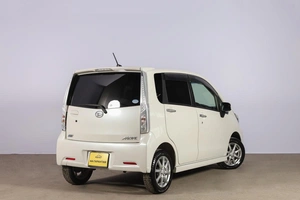 Минивэн Daihatsu Move 2013 года, 559000 рублей, Новосибирск