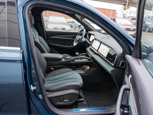 Внедорожник Geely Monjaro 2024 года, 3899000 рублей, Санкт-Петербург