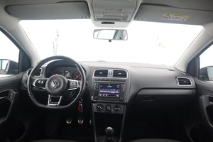 Седан Volkswagen Polo 2018 года, 1285000 рублей, Орёл